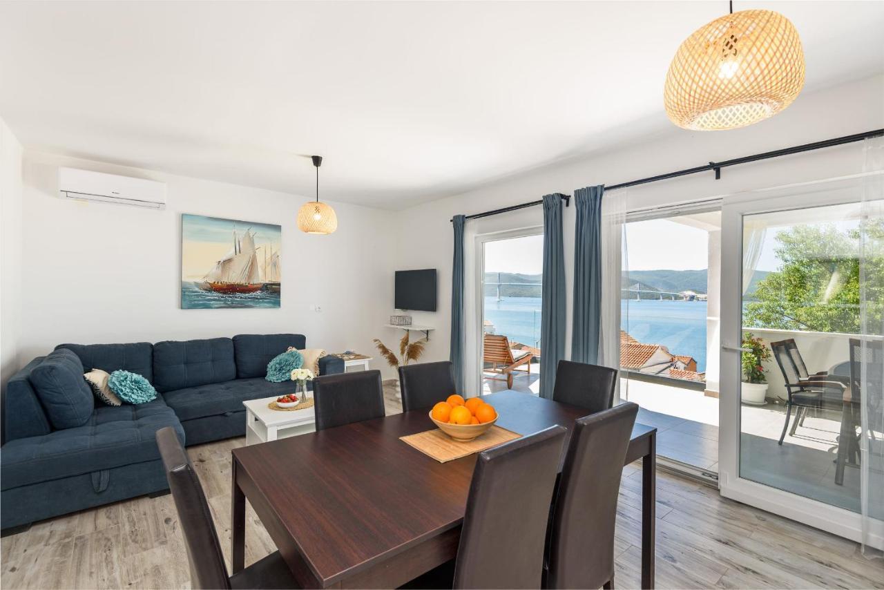 קומרנה Apartments Morska Vila 3 מראה חיצוני תמונה